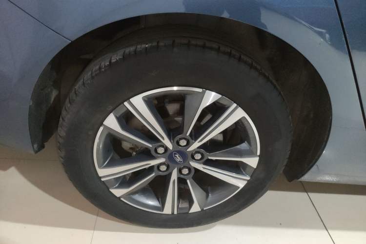 Used Ford Escort 2021 1.5L Automatic Diamond Edition Exterior 5