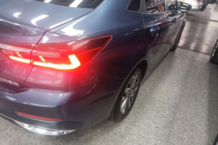 Used Ford Escort 2021 1.5L Automatic Diamond Edition Exterior 6