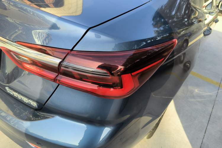 Used Ford Escort 2021 1.5L Automatic Diamond Edition Exterior 6