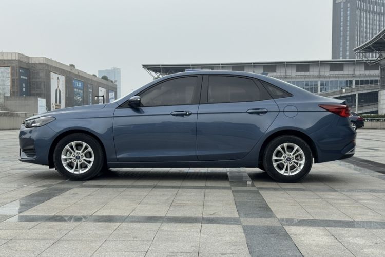 Used Ford Escort 2021 1.5L Automatic Gold Edition Exterior 7