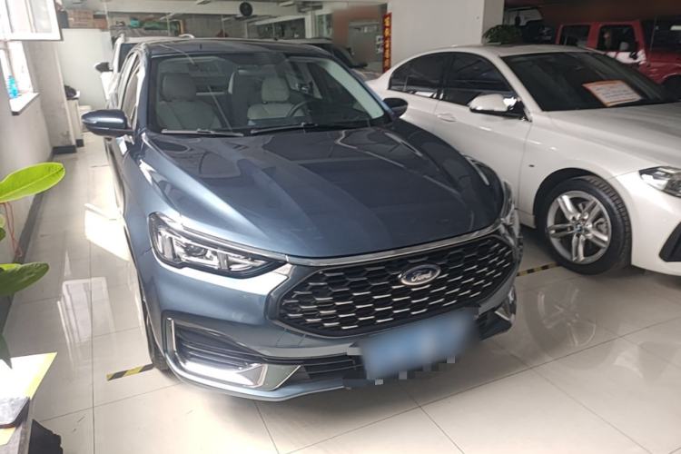 Used Ford Escort 2021 1.5L Automatic Diamond Edition Front Right 45 Deg