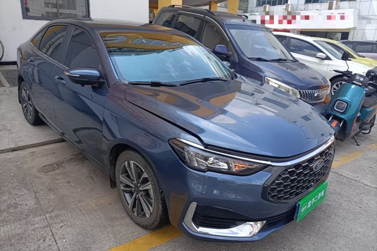 Used Ford Escort 2021 1.5L Automatic Diamond Edition Front Right 45 Deg