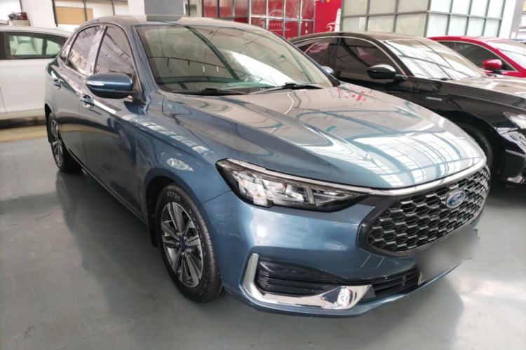 Used Ford Escort 2021 1.5L Automatic Diamond Edition Front Right 45 Deg