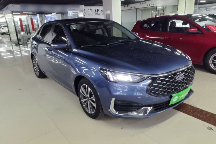 Used Ford Escort 2021 1.5L Automatic Diamond Edition Front Right 45 Deg