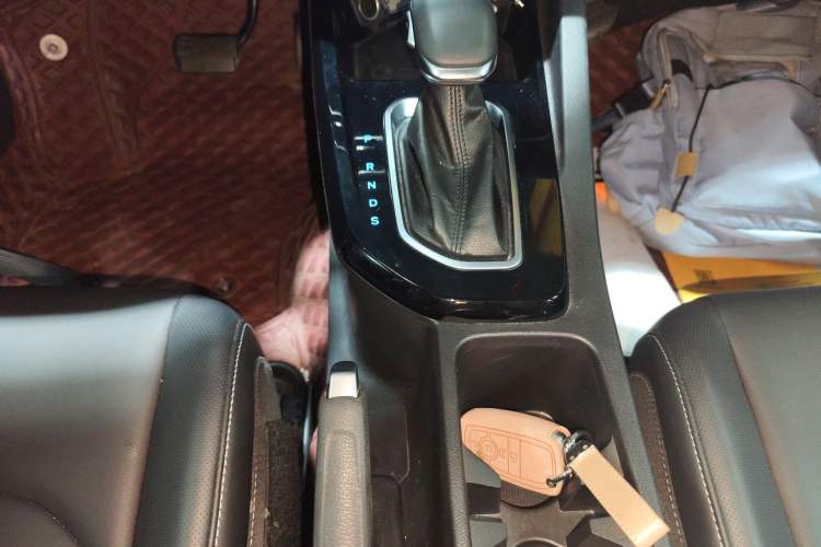 Used Ford Escort 2021 1.5L Automatic Diamond Edition Gear Lever