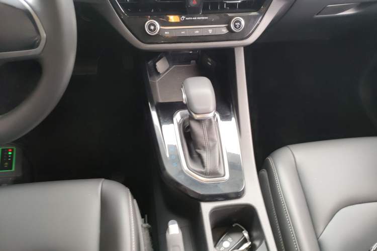 Used Ford Escort 2021 1.5L Automatic Diamond Edition Gear Lever