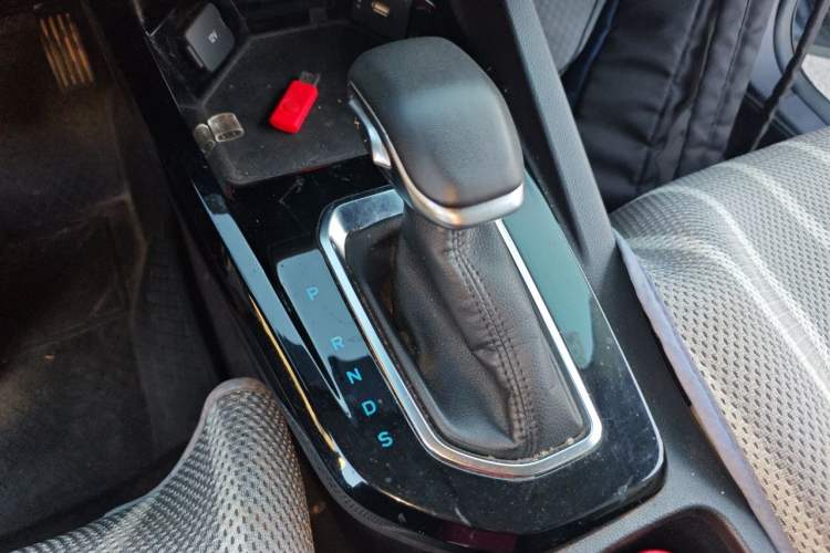 Used Ford Escort 2021 1.5L Automatic Diamond Edition Gear Lever