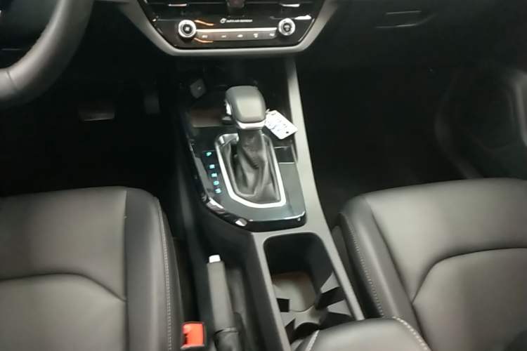 Used Ford Escort 2021 1.5L Automatic Diamond Edition Gear Lever