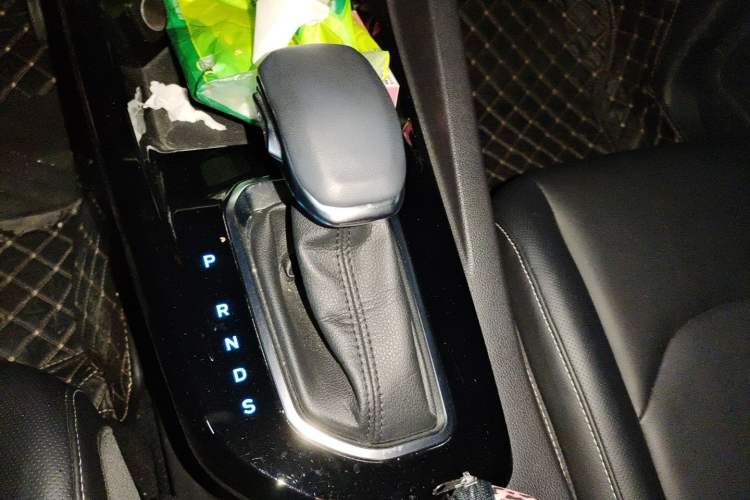 Used Ford Escort 2021 1.5L Automatic Diamond Edition Gear Lever