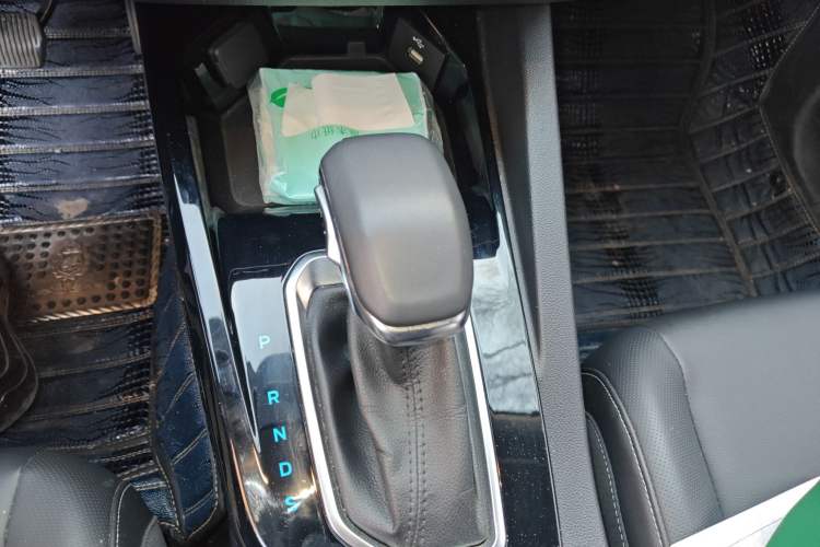Used Ford Escort 2021 1.5L Automatic Diamond Edition Gear Lever