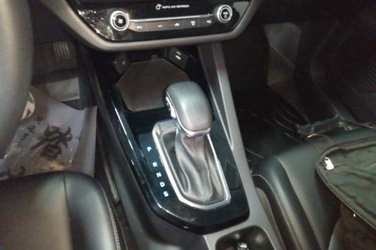 Used Ford Escort 2021 1.5L Automatic Diamond Edition Gear Lever