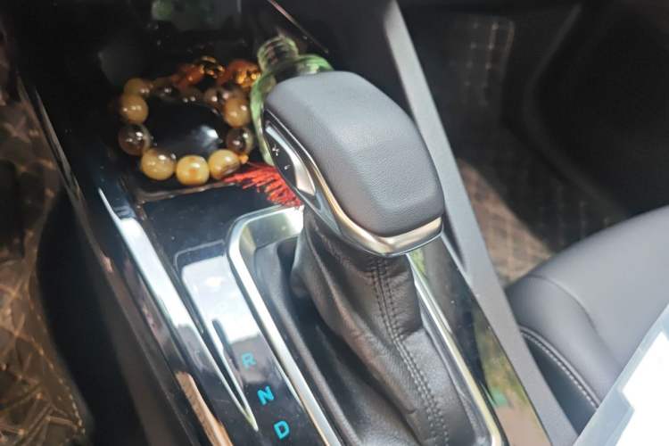 Used Ford Escort 2021 1.5L Automatic Diamond Edition Gear Lever