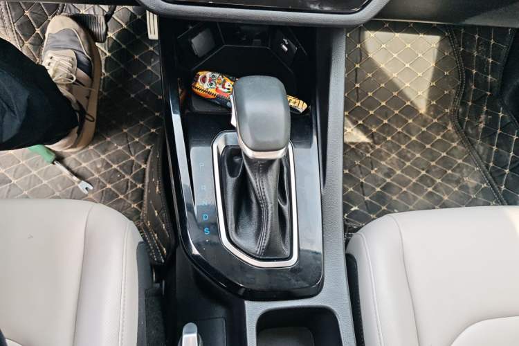 Used Ford Escort 2021 1.5L Automatic Diamond Edition Gear Lever