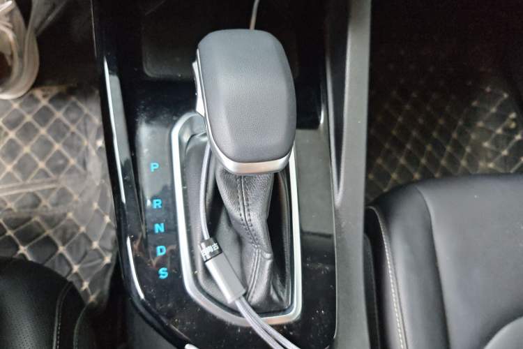 Used Ford Escort 2021 1.5L Automatic Platinum Edition Gear Lever