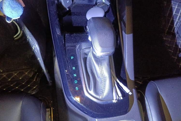 Used Ford Escort 2021 1.5L Automatic Platinum Edition Gear Lever