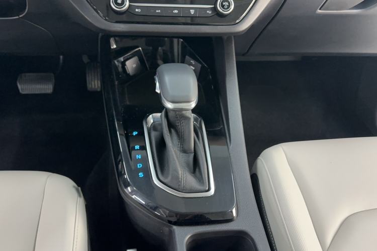 Used Ford Escort 2021 1.5L Automatic Diamond Edition Gear Lever