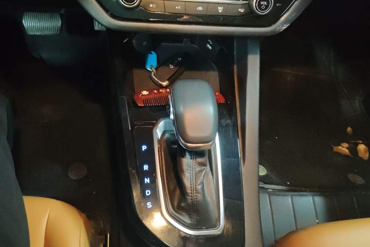 Used Ford Escort 2021 1.5L Automatic Glory Edition Gear Lever