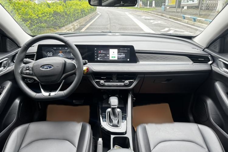 Used Ford Escort 2021 1.5L Automatic Diamond Edition Interior 2