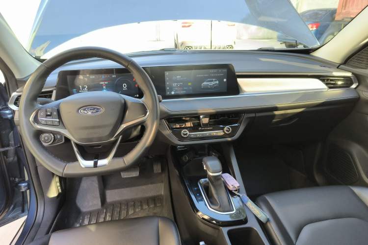 Used Ford Escort 2021 1.5L Automatic Diamond Edition Interior 2