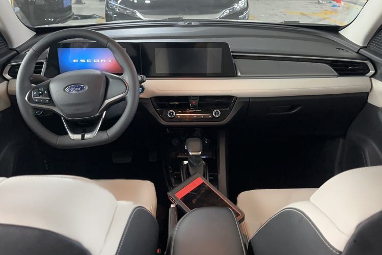 Used Ford Escort 2021 1.5L Automatic Platinum Edition Interior 3