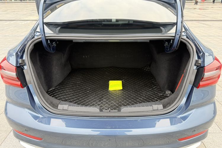 Used Ford Escort 2021 1.5L Automatic Diamond Edition Interior 6