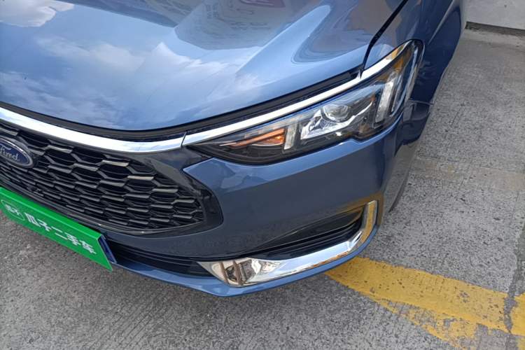 Used Ford Escort 2021 1.5L Automatic Diamond Edition Left Front Headlight