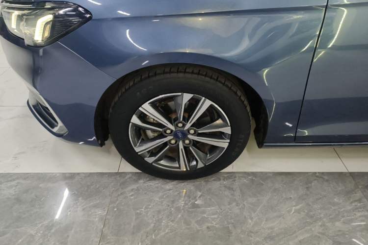 Used Ford Escort 2021 1.5L Automatic Diamond Edition Left Front Wheel Hub