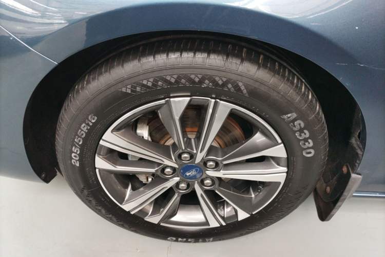 Used Ford Escort 2021 1.5L Automatic Diamond Edition Left Front Wheel Hub