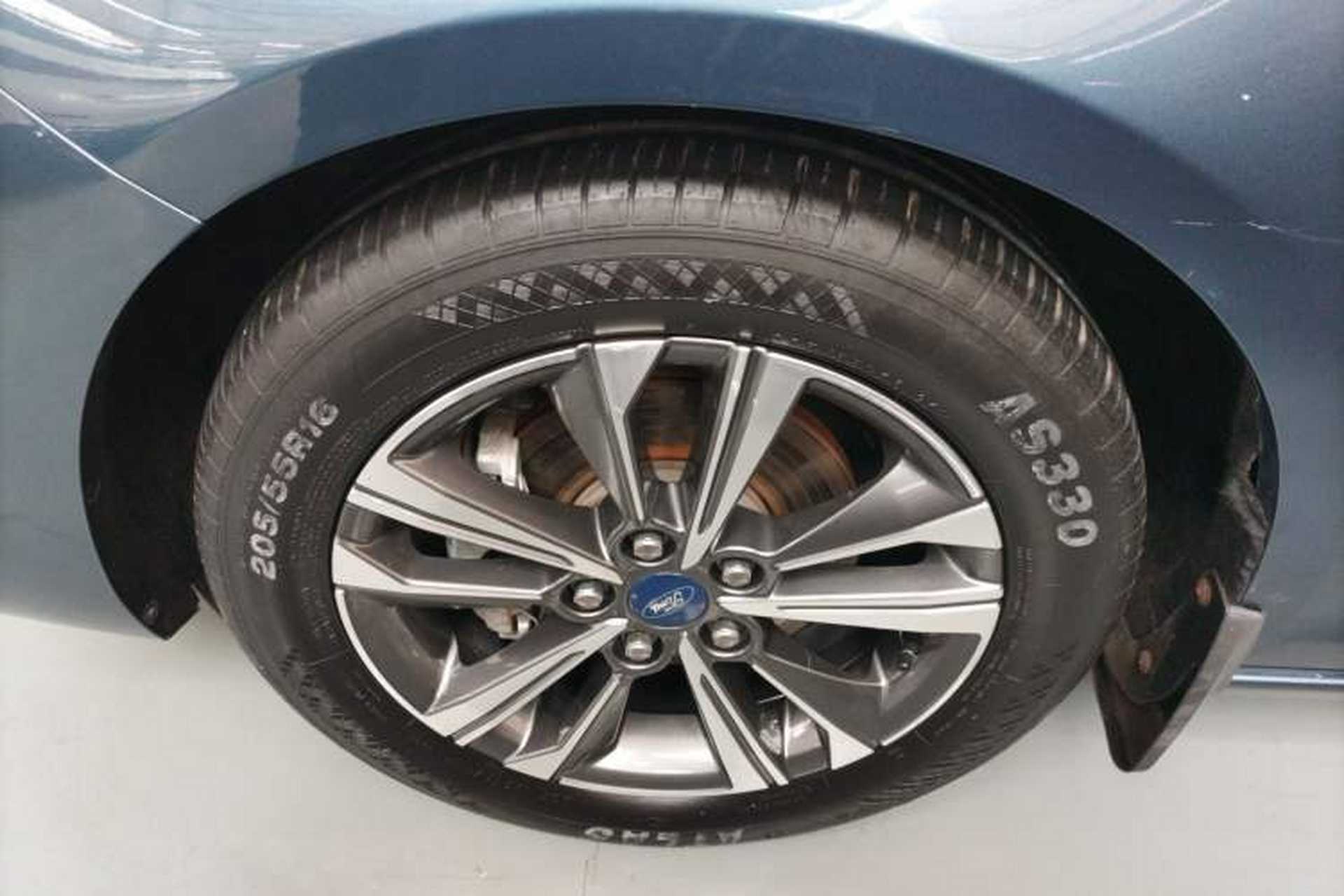Used Ford Escort 2021 1.5L Automatic Diamond Edition Left Front Wheel Hub