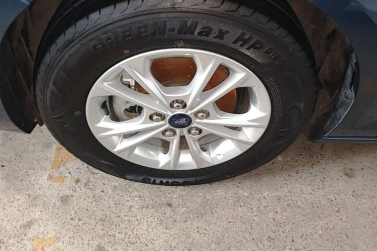 Used Ford Escort 2021 1.5L Automatic Gold Edition Left Front Wheel Hub
