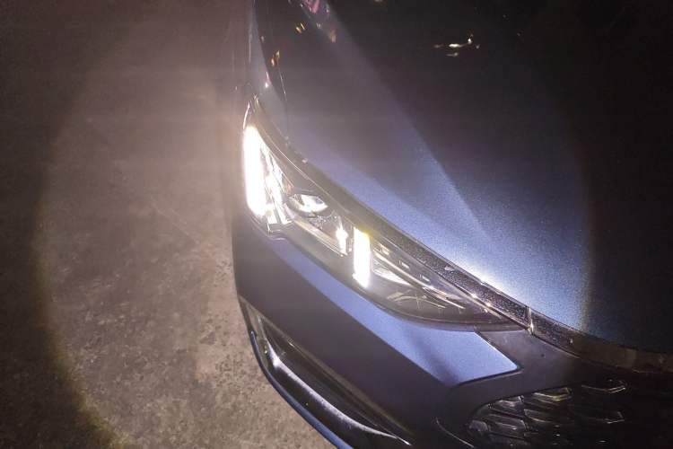 Used Ford Escort 2021 1.5L Automatic Diamond Edition Right Front Headlight