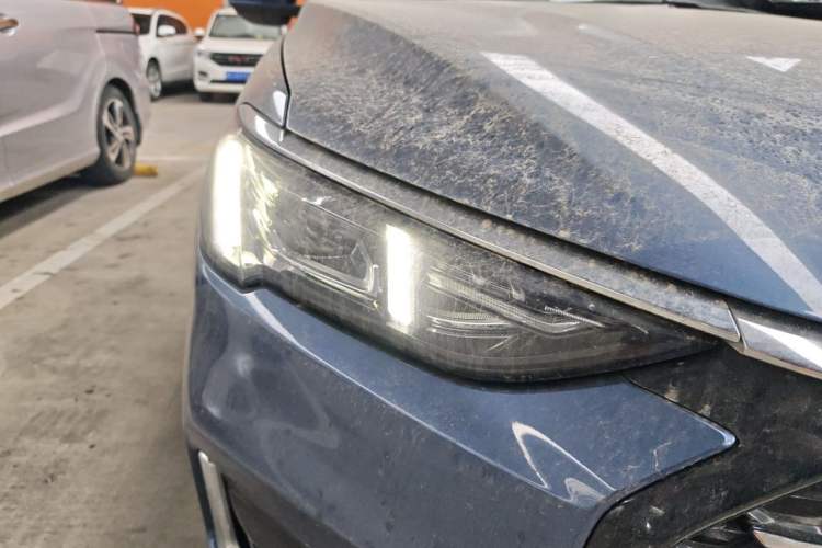 Used Ford Escort 2021 1.5L Automatic Platinum Edition Right Front Headlight