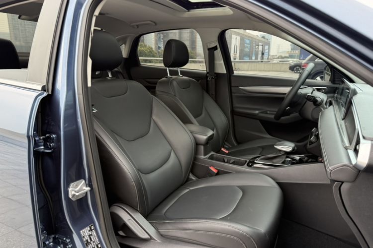 Used Ford Escort 2021 1.5L Automatic Diamond Edition Right Front Seat