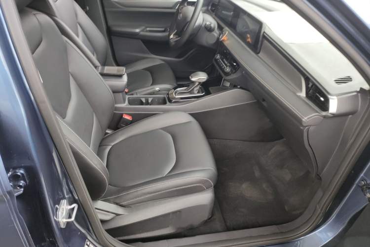 Used Ford Escort 2021 1.5L Automatic Diamond Edition Right Front Seat