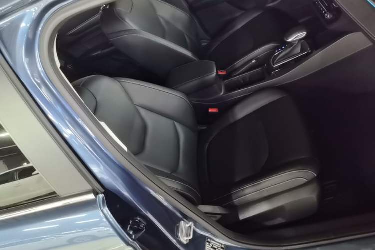 Used Ford Escort 2021 1.5L Automatic Diamond Edition Right Front Seat