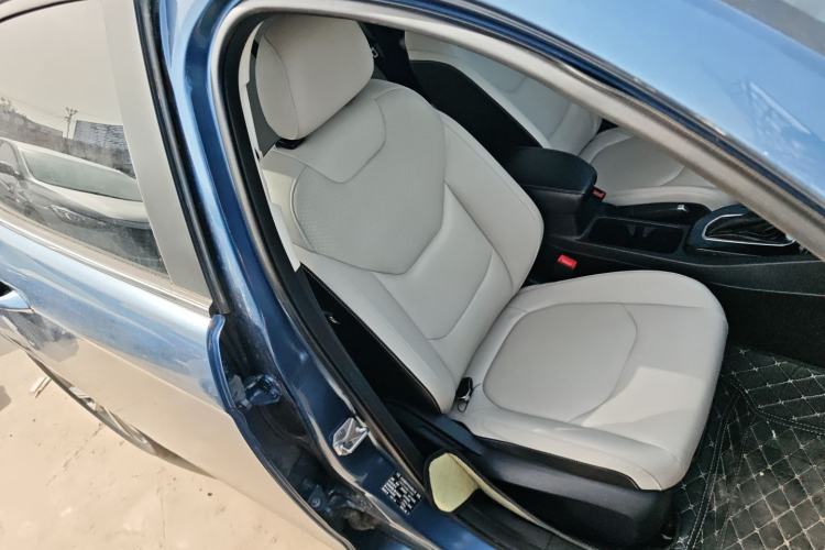 Used Ford Escort 2021 1.5L Automatic Diamond Edition Right Front Seat