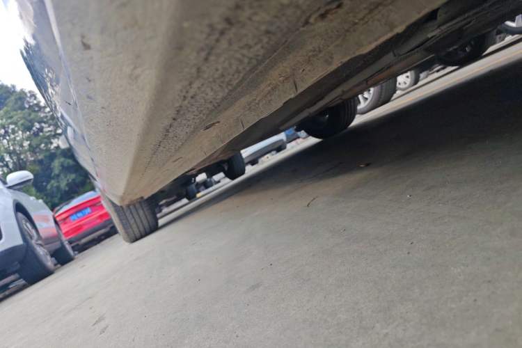 Used Ford Escort 2021 1.5L Automatic Diamond Edition Right Side Sill