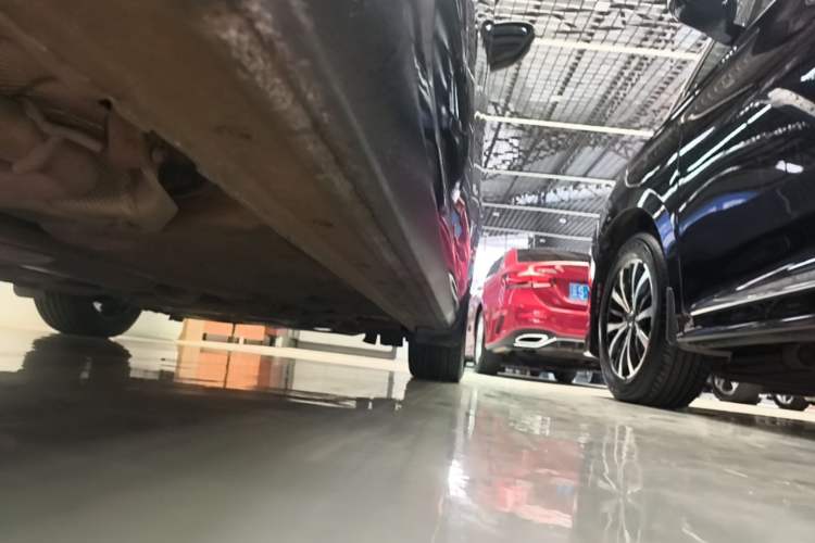 Used Ford Escort 2021 1.5L Automatic Diamond Edition Right Side Sill