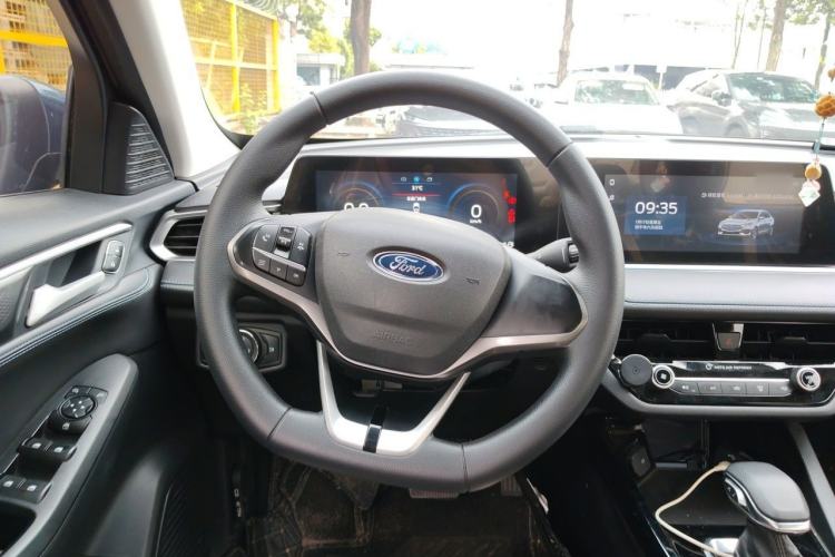 Used Ford Escort 2021 1.5L Automatic Gold Edition Steering Wheel