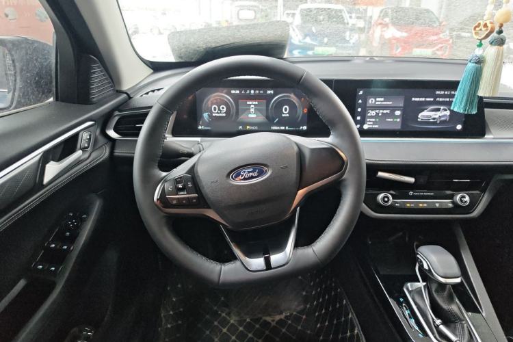 Used Ford Escort 2021 1.5L Automatic Platinum Edition Steering Wheel
