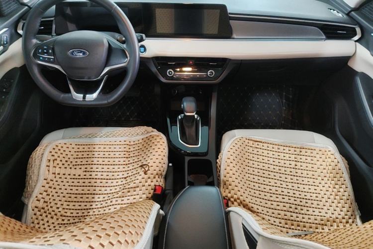 Used Ford Escort 2021 1.5L Automatic Diamond Edition Center Console