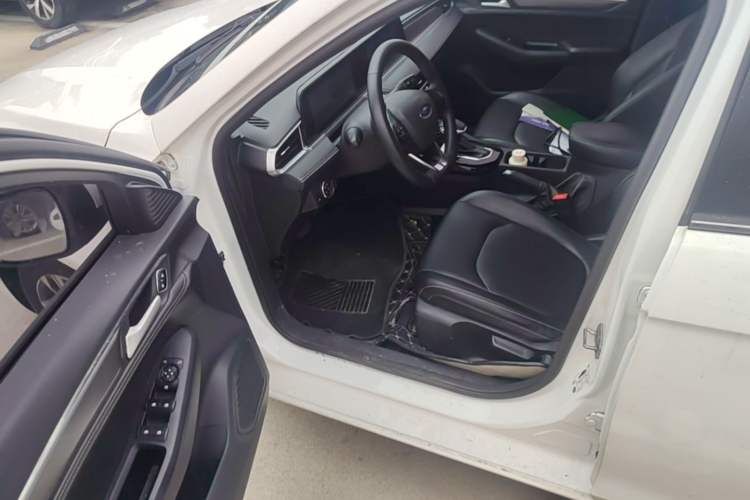 Used Ford Escort 2021 1.5L Automatic Diamond Edition Driver Seat