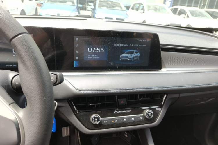 Used Ford Escort 2021 1.5L Automatic Platinum Edition Audio And AC Panel