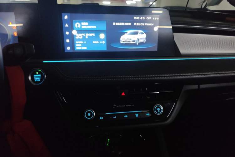 Used Ford Escort 2021 1.5L Automatic Diamond Edition Audio And AC Panel
