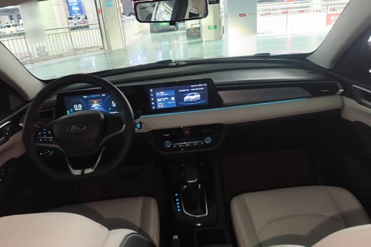 Used Ford Escort 2021 1.5L Automatic Diamond Edition Center Console