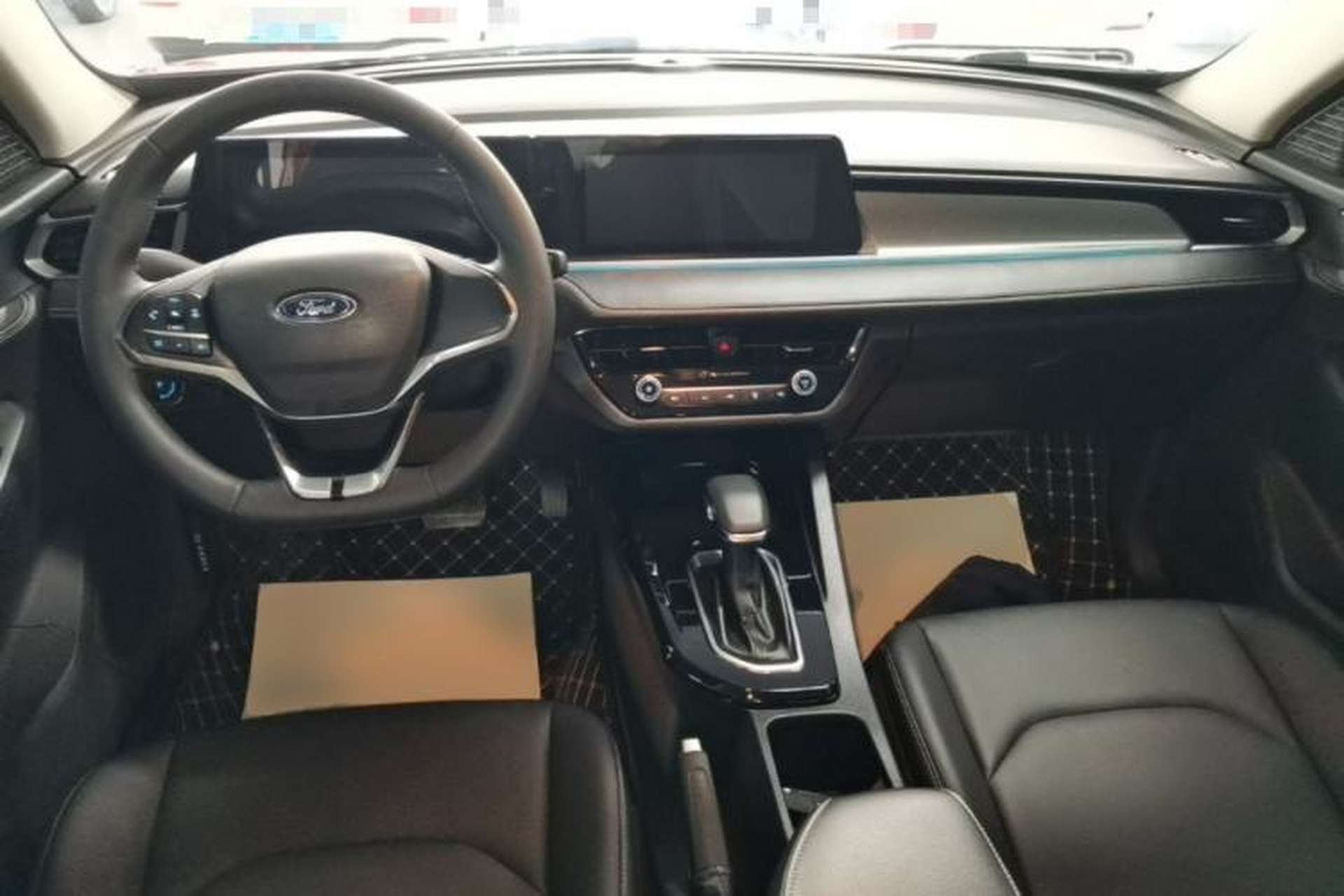 Used Ford Escort 2021 1.5L Automatic Diamond Edition Center Console