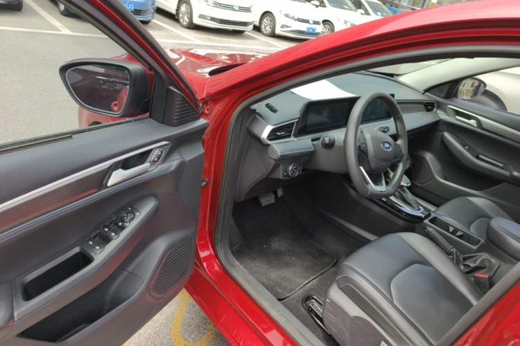 Used Ford Escort 2021 1.5L Automatic Platinum Edition Driver Seat