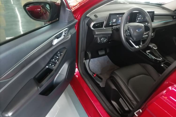 Used Ford Escort 2021 1.5L Automatic Diamond Edition Driver Seat