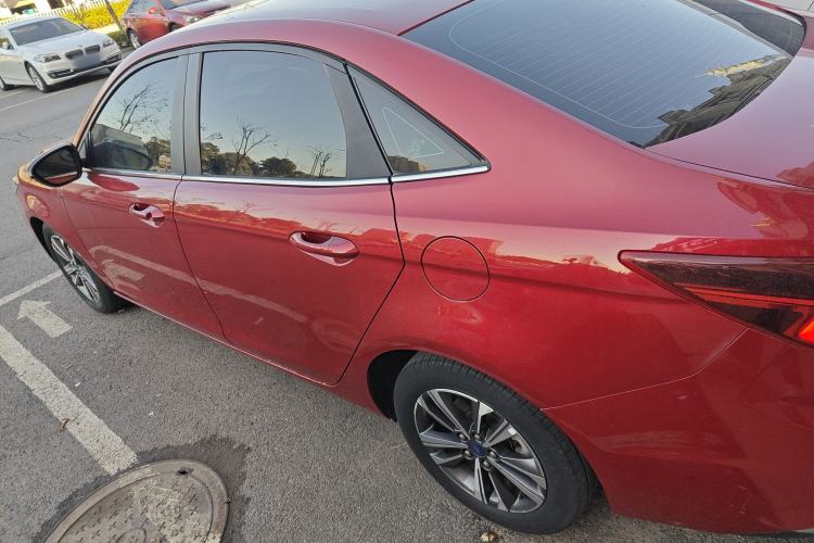 Used Ford Escort 2021 1.5L Automatic Diamond Edition Exterior 3
