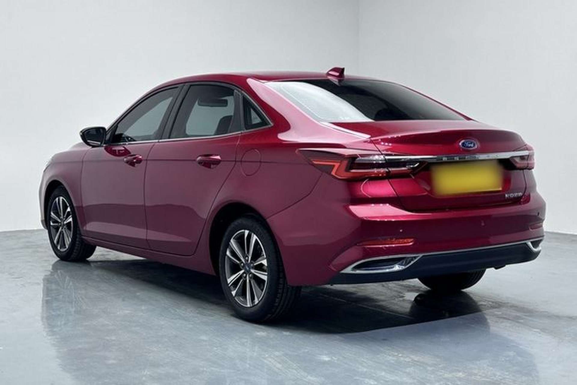 Used Ford Escort 2021 1.5L Automatic Diamond Edition Exterior 3
